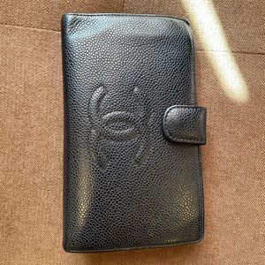 Vintage preloved Chanel wallet